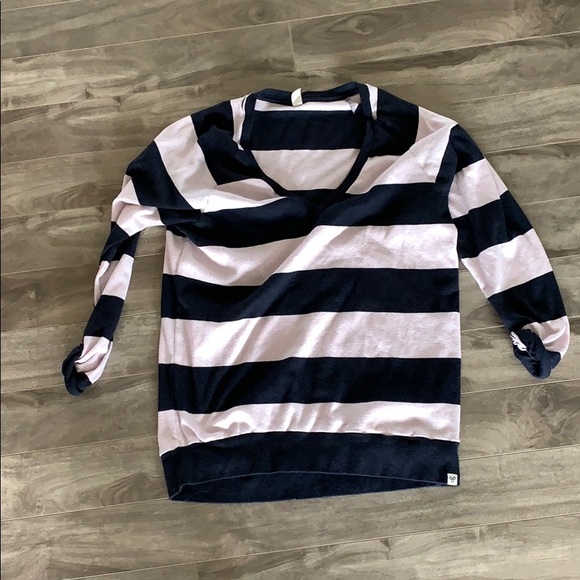 Aritzia TNA V-Neck Striped Sweater